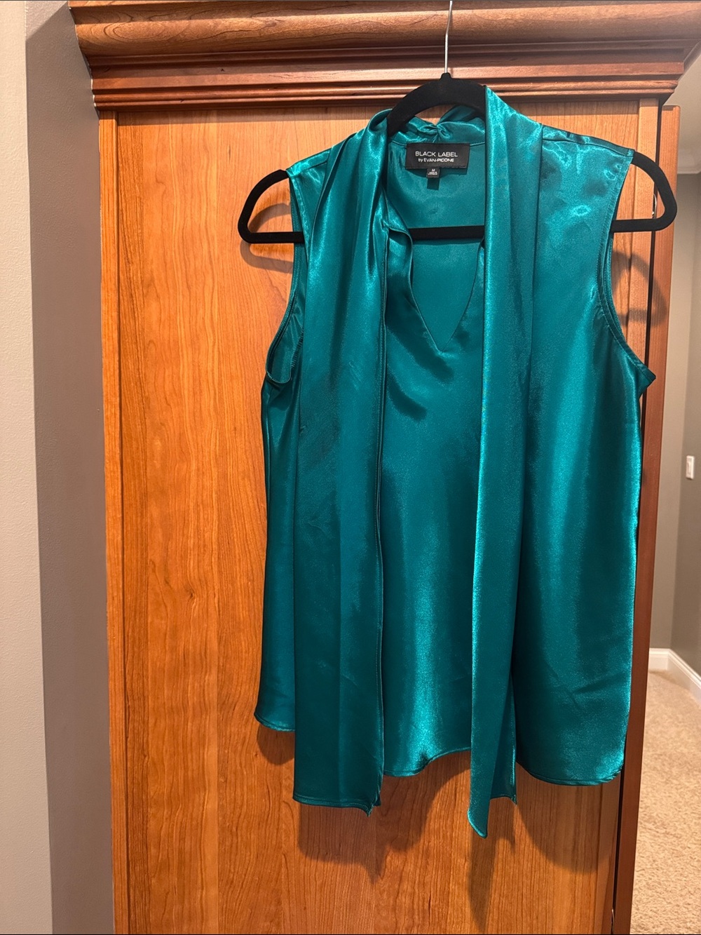 Black Label by Evan Picone Teal Satin Sleeveless Scarf-Neck Camisole